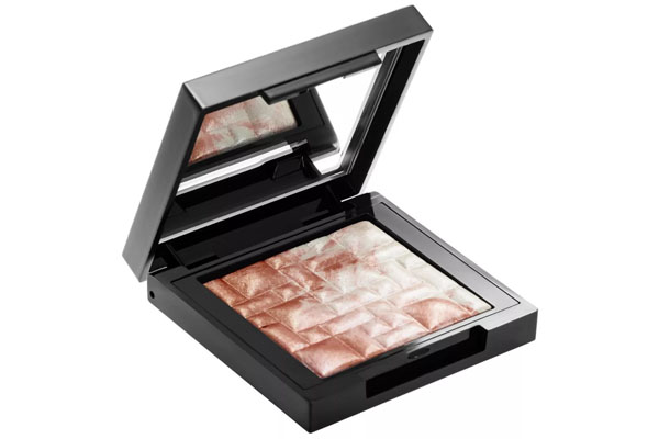 BOBBI BROWN 最受好评的高光单品，网红五花肉高光