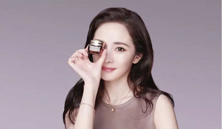 雅诗兰黛眼霜精华二合一，雅诗兰黛眼部精华和眼霜哪个好  雅诗兰黛眼霜精华二合一 雅诗兰黛眼部精华和眼霜哪个好 雅诗兰黛二合一眼部精华 雅诗兰黛抗蓝光眼霜 第2张