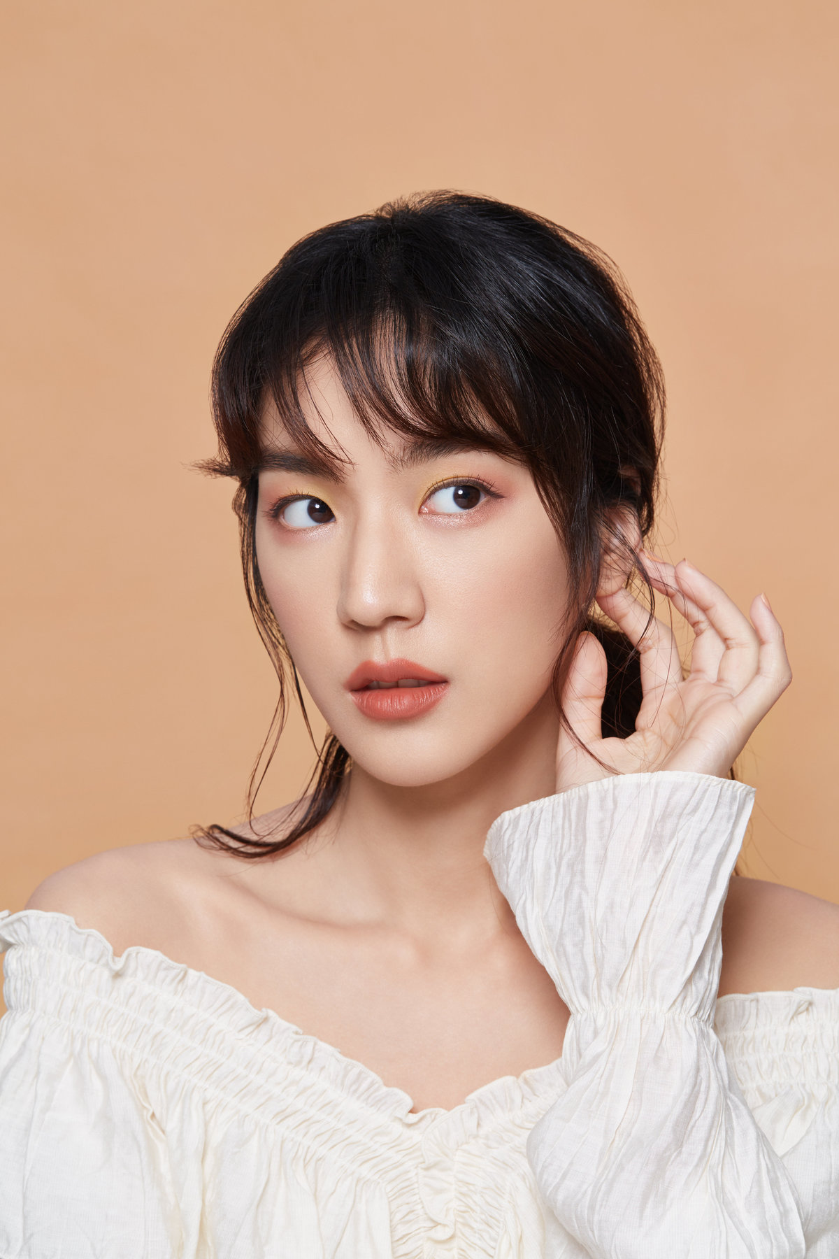 KAIBEAUTY「艺想调色眼彩盘#日安」裸惑上市  KAIBEAUTY 美妆品牌 眼影盘 彩妆 柔嫩 柔顺 持久 温和 明亮 服贴 闪烁 深邃 雾面 饱满 细致 提亮 第3张