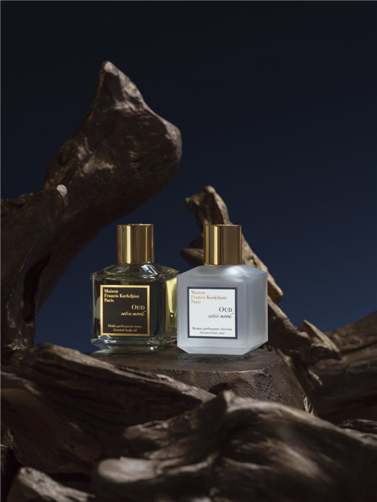 弗朗西斯·库尔吉安身体润肤油与发香喷雾全新上市  OUD satin mood Maison Francis Kurkdjian 朗西斯·库尔吉安 身体润肤油 发香 喷雾 新品 第2张