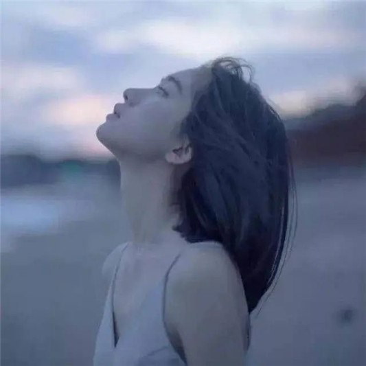发际线后移、脱发太严重？这些小方法，让你不做秃头女孩  头发 第2张