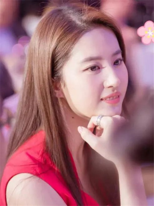 你适合画“浓妆”还是“淡妆”？看这3点就够了，画对更有气质  浓妆 第2张