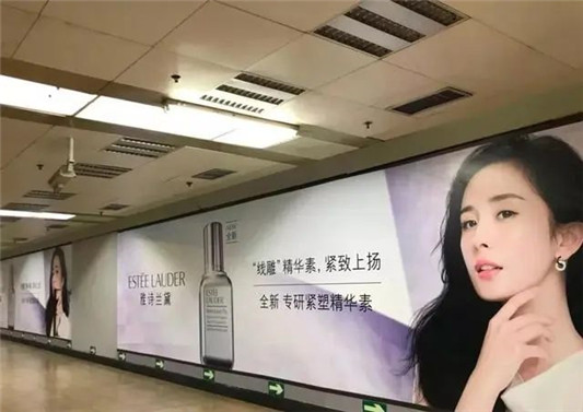 测评完雅诗兰黛“线雕精华”才发现，其实这款产品大有秘密