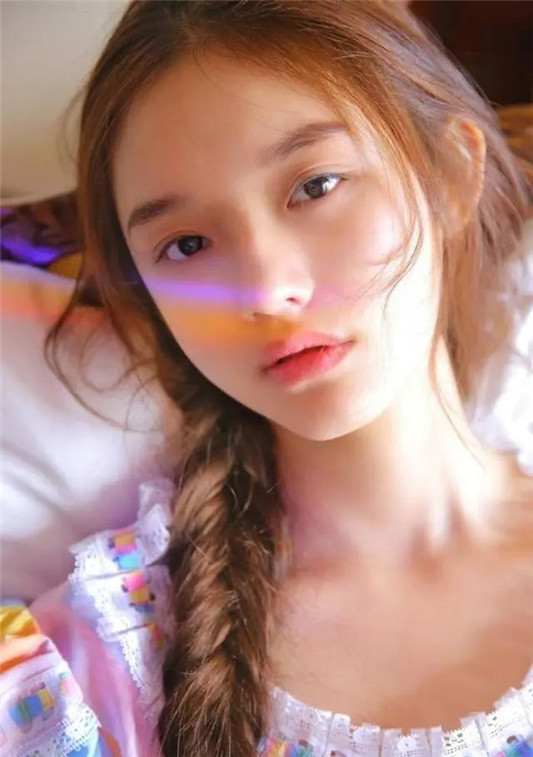 女生想要皮肤更白皙，建议做好这4件事情，悄悄养出“牛奶肌”
