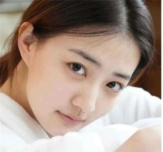 女生想要皮肤更白皙，建议做好这4件事情，悄悄养出“牛奶肌”  肌肤 第3张