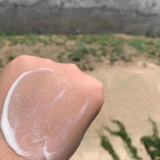 防晒霜中的平价战斗机：老虎防晒质地轻薄，碧柔防水又防汗  防晒霜 第2张