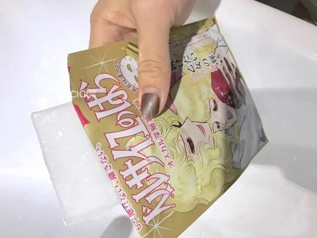 夏季必备的面膜测评：凡尔赛水润提亮，欧莱雅精华超多  面膜 第5张