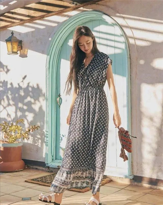 40岁的女人穿什么衣服好看  40岁 第2张