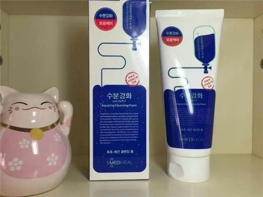 这些洗面奶可清除多余油脂垃圾，改善暗沉，清洁毛孔，消灭草莓鼻  毛孔 洗面奶 保湿 第3张