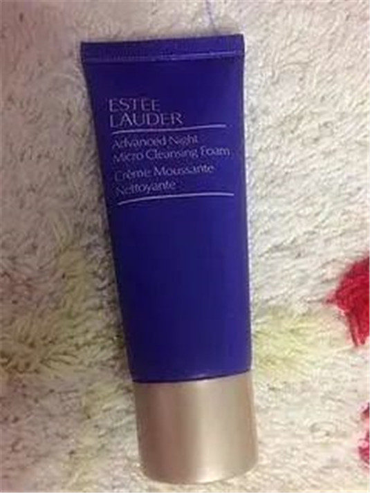 别再把脸当搓衣板，这几个口碑爆棚的洗面奶值得你收藏  肌肤 颗粒 洁面 第2张