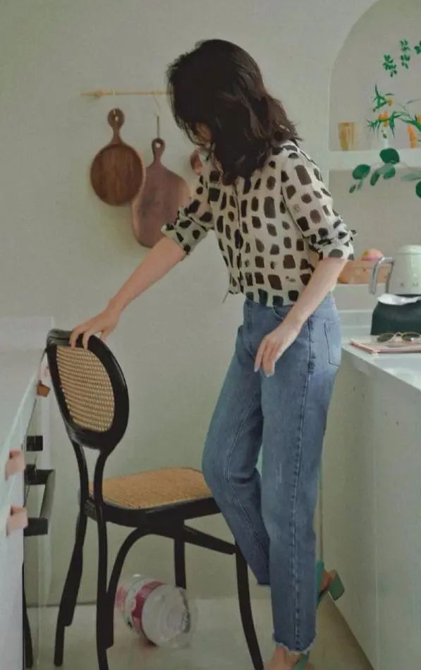 春夏之际变美怎样穿学习时尚博主三木的穿搭，优雅显气质  搭配 设计 显得 第4张