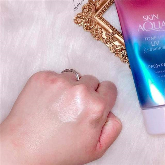 Sunplay Skin Aqua Tone Up UV Essence 美肌亮肤防晒隔离霜SPF50+ PA++++使用心得分享 防晒 使用心得 第1张 Sunplay Skin Aqua Tone Up UV Essence 美肌亮肤防晒隔离霜SPF50+ PA++++使用心得分享