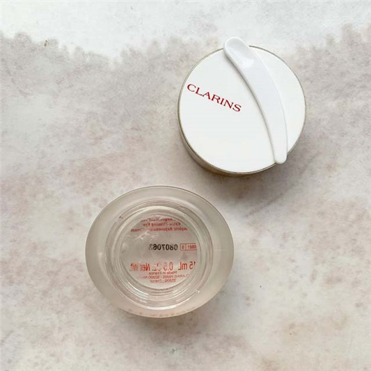 Clarins娇韵诗焕颜紧致眼霜使用心得,滋润度满高的眼霜 眼霜 滋润 第1张 Clarins娇韵诗焕颜紧致眼霜使用心得,滋润度满高的眼霜