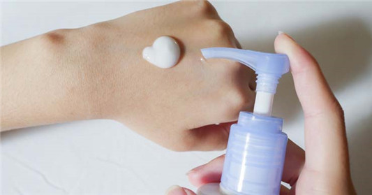 卸妆产品推荐：Neutrogena露得清深层卸妆乳、轻透洗卸洁颜露！  卸妆 推荐 第3张