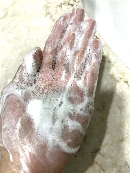 UTENA佑天兰薄荷磨砂洗面奶使用心得  薄荷 使用心得 第3张