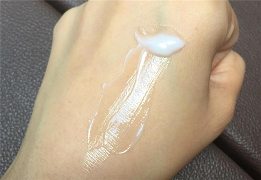 LANCOME兰蔻新水份缘舒缓凝霜使用心得  舒缓 水份 第4张