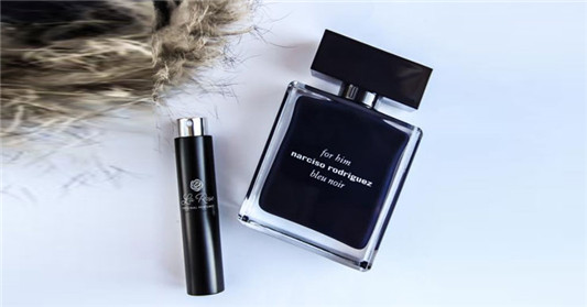 纳茜素蓝黑男士淡香水(narciso rodriguez for him Bleu Noir)香评 茜素 男士 第1张 纳茜素蓝黑男士淡香水(narciso rodriguez for him Bleu Noir)香评