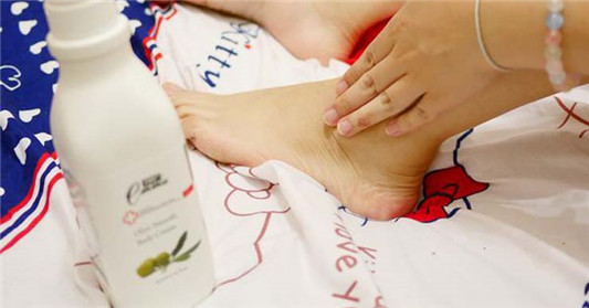 身体乳霜的使用期限是，过期了也能用吗，