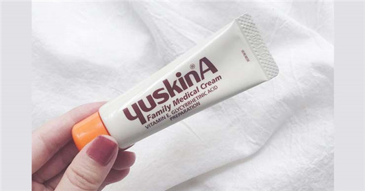 脚跟保养：YuskinA悠斯晶A乳霜