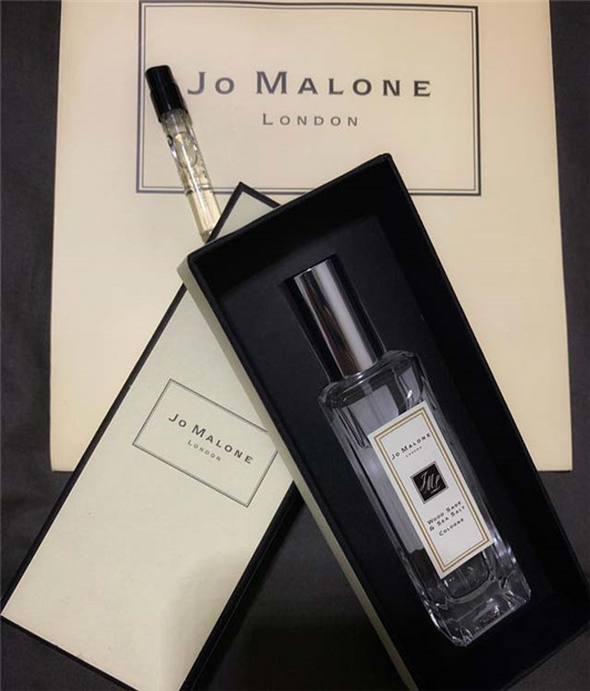 Jo Malone祖马龙英国梨和小苍兰香水,疗愈清新的味道好闻到没朋友 闻到 清新 第3张 Jo Malone祖马龙英国梨和小苍兰香水,疗愈清新的味道好闻到没朋友