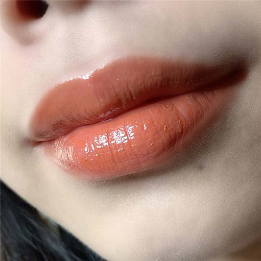 SUQQU梅田限定腮红#116杏馅与唇膏#114焦饴试色分享 彩妆 腮红 唇膏 第3张 SUQQU梅田限定腮红#116杏馅与唇膏#114焦饴试色分享 彩妆 腮红 唇膏 第3张
