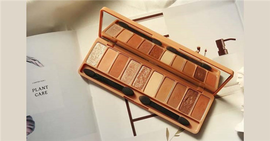 ETUDE HOUSE爱丽小屋面包盘眼影妆容分享