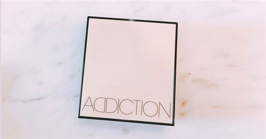 ADDICTION成瘾三色遮瑕盘使用心得分享，黑眼圈及眼袋重症者福音