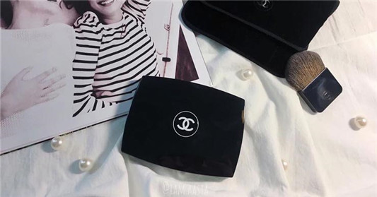 Chanel香奈儿粉饼10beige号色使用心得分享
