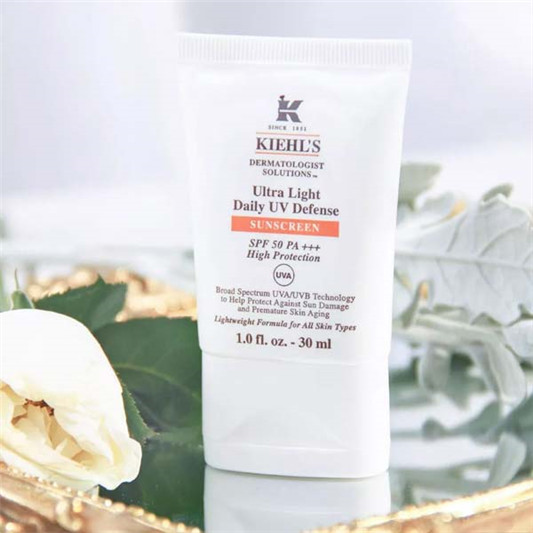 Kiehls科颜氏清爽防晒隔离乳液怎么样,科颜氏防晒霜试用评测分享 彩妆 乳液 防晒 第2张 Kiehls科颜氏清爽防晒隔离乳液怎么样,科颜氏防晒霜试用评测分享 彩妆 乳液 防晒 第2张