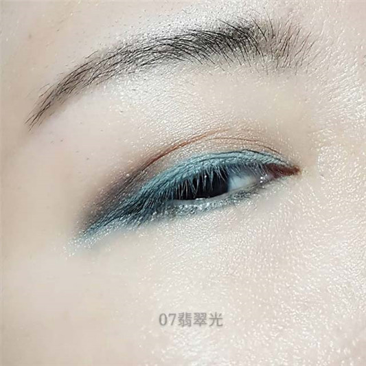 SUQQU四色眼影#07翡翠光试色分享,太晚发现它的美! 彩妆 眼影 太晚 第3张 SUQQU四色眼影#07翡翠光试色分享,太晚发现它的美! 彩妆 眼影 太晚 第3张