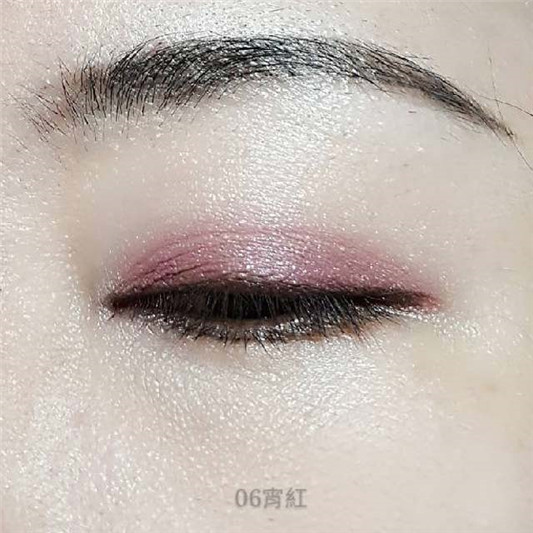 SUQQU四色眼影#06宵红试色分享,温柔又无害的颜色 彩妆 眼影 无害 第3张 SUQQU四色眼影#06宵红试色分享,温柔又无害的颜色 彩妆 眼影 无害 第3张