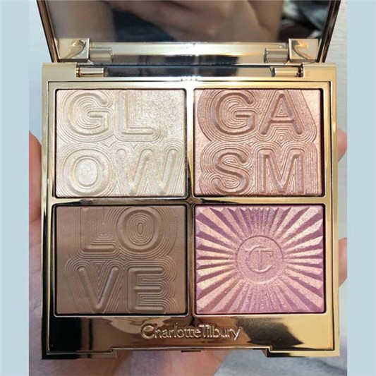 Charlotte Tilbury**面部盘lightga**试色,与nars腮红叠擦超美 彩妆 腮红 面部 ** 第2张 Charlotte Tilbury**面部盘lightga**试色,与nars腮红叠擦超美 彩妆 腮红 面部 ** 第2张