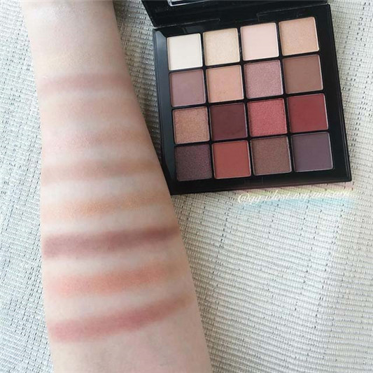 NYX暖色眼影盘USP03 warm neutrals试色,很温柔的色调好喜欢 彩妆 暖色 眼影 色调 第3张 NYX暖色眼影盘USP03 warm neutrals试色,很温柔的色调好喜欢 彩妆 暖色 眼影 色调 第3张