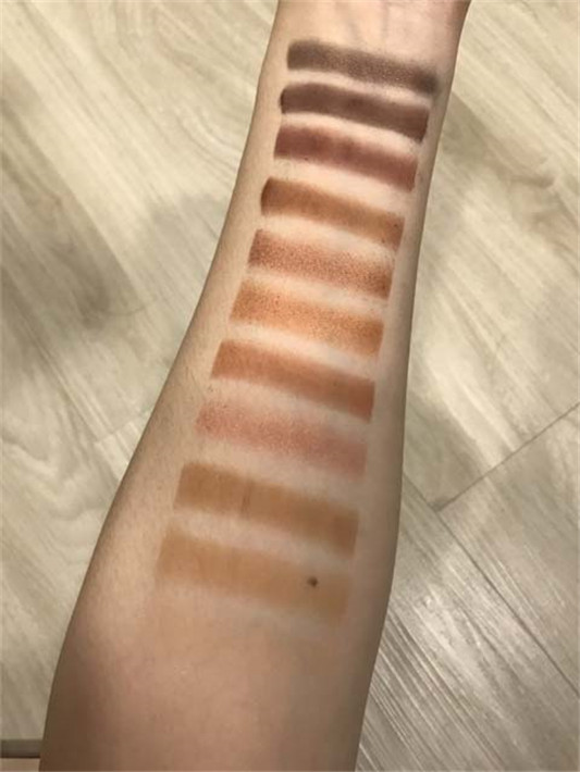 URBAN DECAY眼影盘HEAT不专业试色 彩妆 眼影 专业 第4张 URBAN DECAY眼影盘HEAT不专业试色 彩妆 眼影 专业 第4张