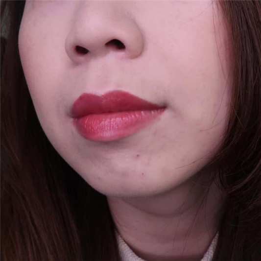 CPB肌肤之钥奢华艳光定制唇膏#18色号试色,价格不便宜但颜色超美! 彩妆 唇膏 奢华 肌肤 第3张 CPB肌肤之钥奢华艳光定制唇膏#18色号试色,价格不便宜但颜色超美! 彩妆 唇膏 奢华 肌肤 第3张