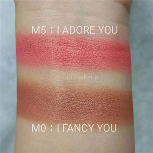 4U2 love me more腮红试色,塑胶壳很可爱有种小时候塑胶玩具的感觉! 彩妆 腮红 很可爱 塑胶 第3张 4U2 love me more腮红试色,塑胶壳很可爱有种小时候塑胶玩具的感觉! 彩妆 腮红 很可爱 塑胶 第3张