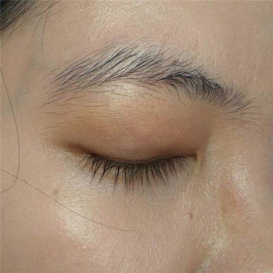 BOBBI BROWN X ULLA JOHSON联名眼影盘试色,布料触感的外壳很特别! 彩妆 联名 眼影 布料 第3张 BOBBI BROWN X ULLA JOHSON联名眼影盘试色,布料触感的外壳很特别! 彩妆 联名 眼影 布料 第3张