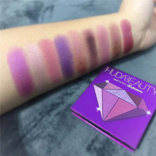 Huda beauty九宫格眼影盘,眼妆紫色控必入! 彩妆 眼影 紫色 眼妆 第3张 Huda beauty九宫格眼影盘,眼妆紫色控必入! 彩妆 眼影 紫色 眼妆 第3张