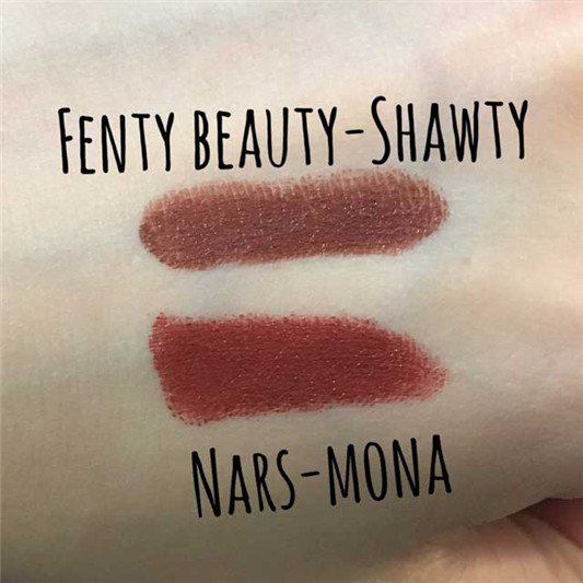 Fenty Beauty唇膏#Shawty色号试色,偏咖啡色调的砖红色! 彩妆 唇膏 色调 红色 第2张 Fenty Beauty唇膏#Shawty色号试色,偏咖啡色调的砖红色! 彩妆 唇膏 色调 红色 第2张