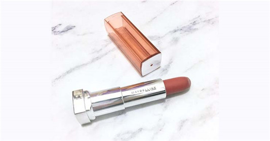 MAYBELLINE美宝莲口红#888色号试色，一个百搭又显白的颜色！