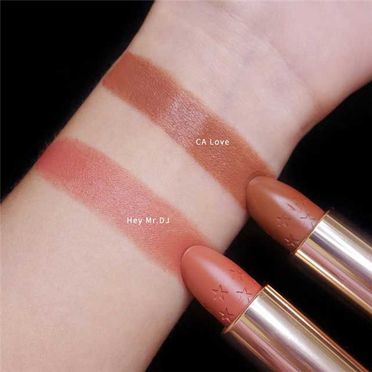 Colourpop Lux星星唇膏2色新色分享 彩妆 唇膏 星星 分享 第2张 Colourpop Lux星星唇膏2色新色分享 彩妆 唇膏 星星 分享 第2张