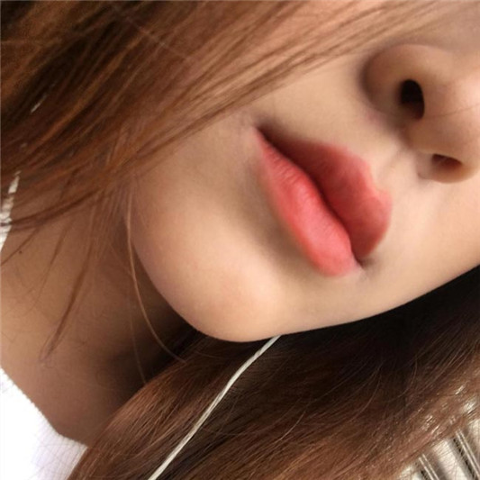 MAYBELLINE美宝莲口红#518色号试色分享 彩妆 口红 美宝莲 分享 第3张 MAYBELLINE美宝莲口红#518色号试色分享 彩妆 口红 美宝莲 分享 第3张