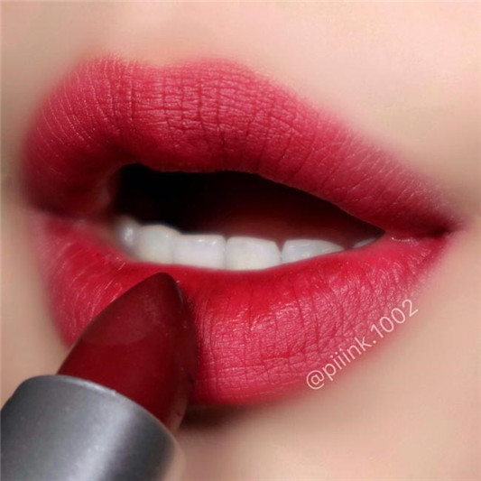 MAC口红#DIVA色号试色分享 彩妆 口红 分享 MAC 第2张 MAC口红#DIVA色号试色分享 彩妆 口红 分享 MAC 第2张