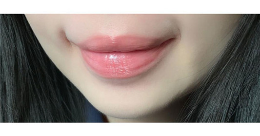 YSL情挑诱光水唇膏#87色号试色分享 彩妆 唇膏 分享 YSL 第4张 YSL情挑诱光水唇膏#87色号试色分享 彩妆 唇膏 分享 YSL 第4张