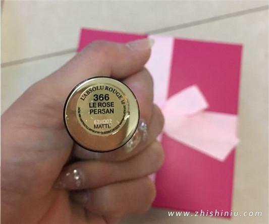 LANCOME兰蔻菁纯柔润丝绒唇膏使用心得  彩妆 柔润 丝绒 唇膏 第6张