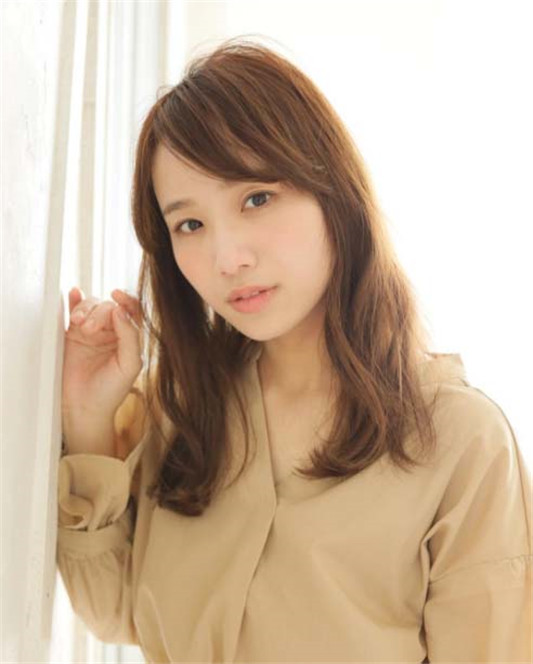 脸长的人适合留浏海吗,这些刘海发型适合长脸美女! 百科 的人 浏海 适合 第2张 脸长的人适合留浏海吗,这些刘海发型适合长脸美女! 百科 的人 浏海 适合 第2张