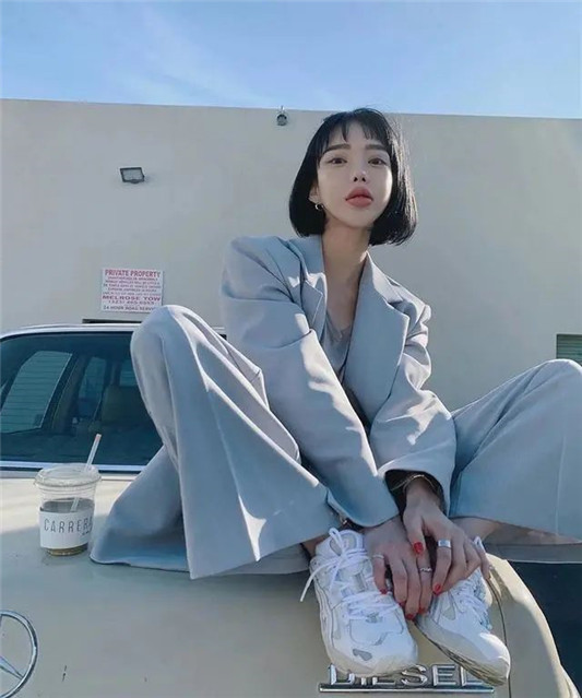 春天穿什么裤装？不能没有这两款，显瘦又时髦  西装 第6张