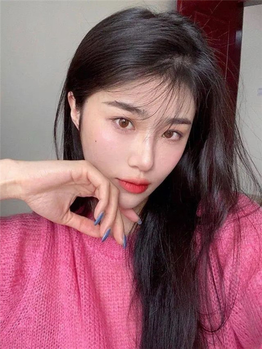 国货之光真的好用吗？完美日记彩妆测评，粉底液卡粉、口红拔干  小仙女 第8张
