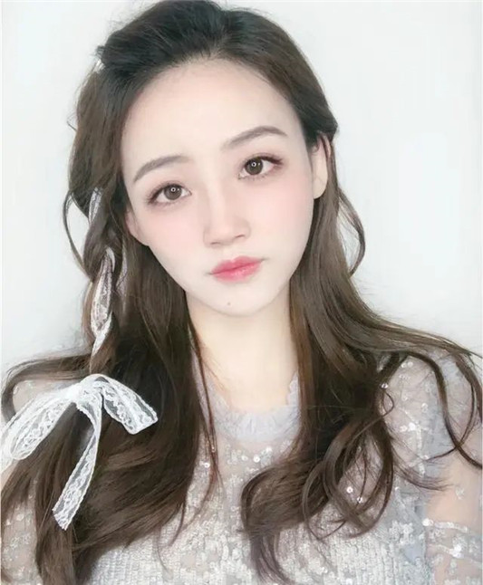 2020夏天流行这样扎头发，时髦百搭还减龄，关键是能提升颜值！  头发 第8张