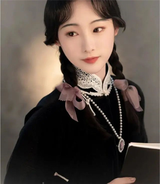 40岁女人穿什么才有气质？这18套减龄风格，显年轻还上档次！  气质 第11张